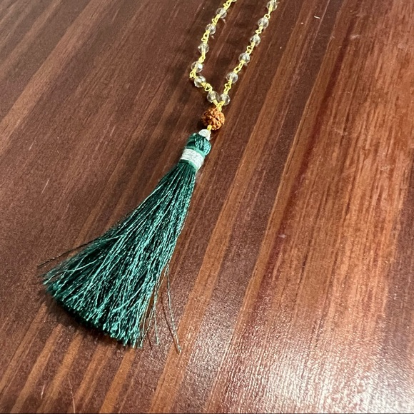 Emerald Green Tassel Long Necklace - Picture 3 of 4